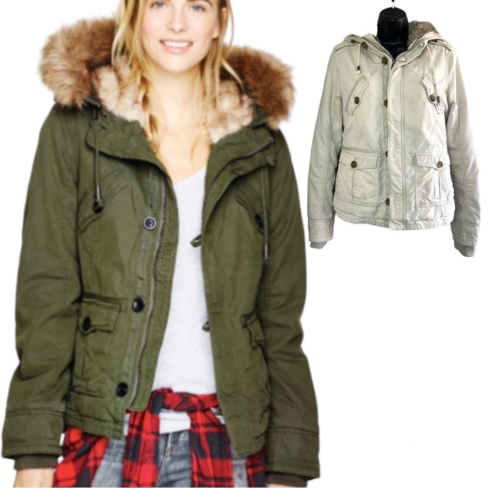 Aritzia TNA Platoon Military Style Fur Lined Hooded Winter Jacket Size S